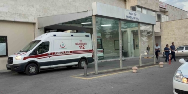 Edirne’de otomobille çarpışan motosikletli ağır yaralandı