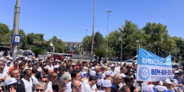 Saraçhane’de İBB çalışanlarından promosyon protestosu