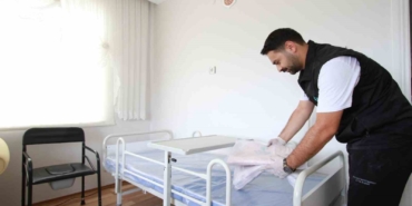 Yatağa bağımlı hastalara ekipman desteği