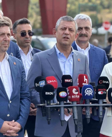 CHP Genel Başkanı Özel: "Bir siyasi parti genel başkanının başka bir siyasi parti genel başkanını ziyaret etmesi ayıplanamaz"