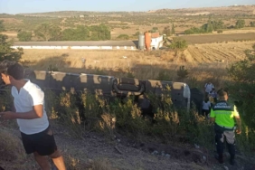 Balıkesir’de yolcu otobüsü devrildi: 1’i ağır 27 yaralı