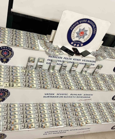 Telefon dolandırıcıları 85 bin 400 dolar ile yakalandı