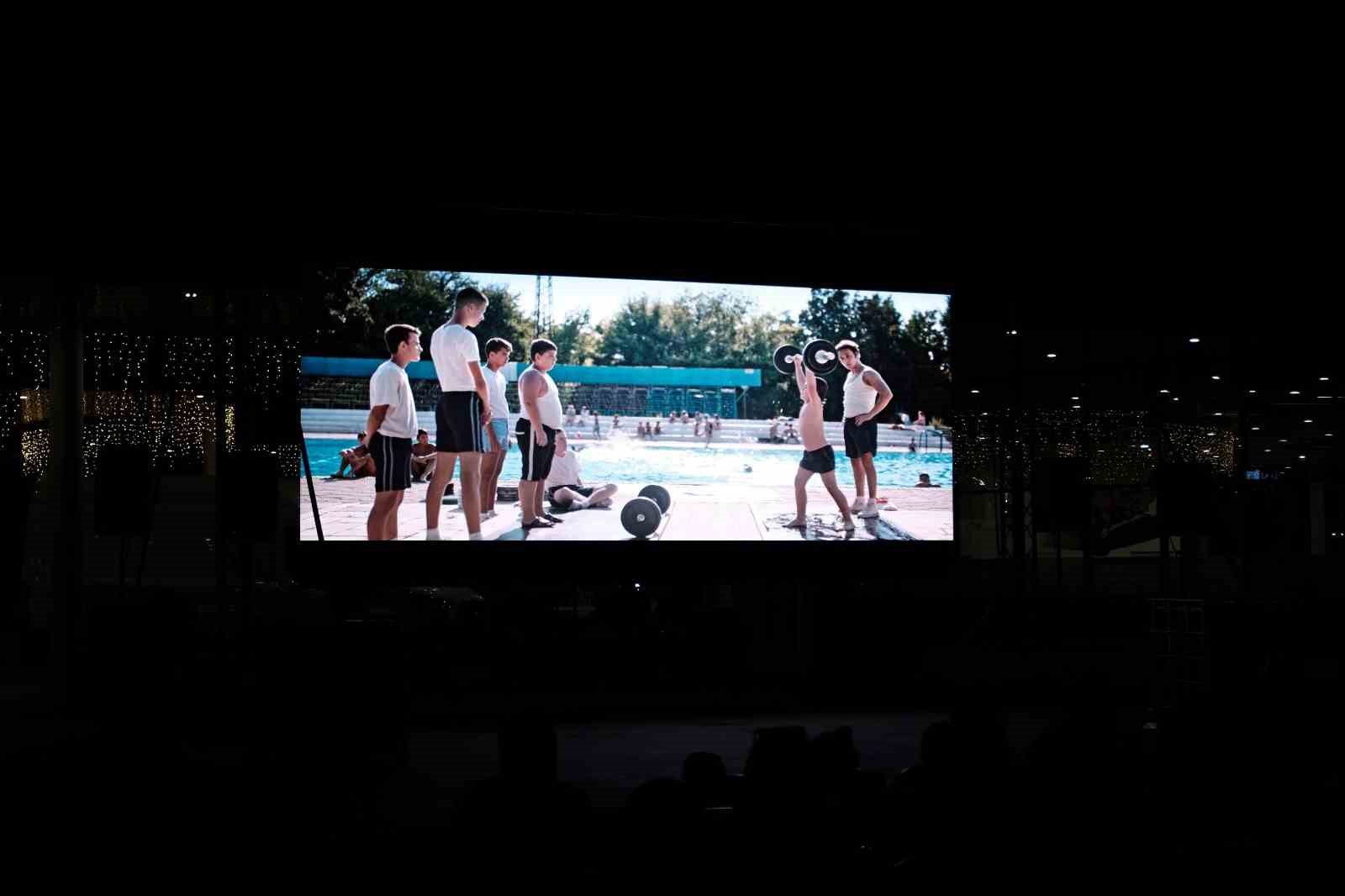 Milli İrade Meydanı’nda sinema keyfi