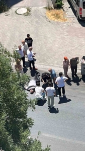 Beylikdüzü’nde feci kaza: Süratle gelen otomobil yayaya çarpıp kaçtı