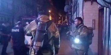 Bursa’da gece yarısı mahalleyi ayağa kaldıran yangın