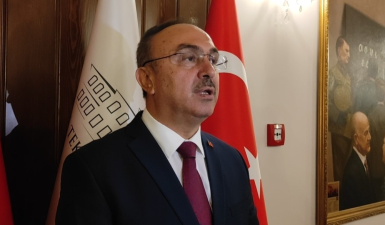 Tekirdağ Valisi Soytürk: "Şarköy ilçesindeki orman yangını şiddetli rüzgarın etkisiyle yayıldı ve müdahale güçlükle sürdürülüyor"