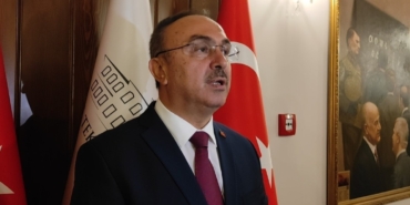 Tekirdağ Valisi Soytürk: "Şarköy ilçesindeki orman yangını şiddetli rüzgarın etkisiyle yayıldı ve müdahale güçlükle sürdürüyor"