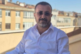 Gazeteci yan yatan teknede yaşadığı korku dolu anları anlattı