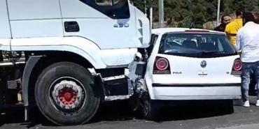 Bilecik’te tır ile otomobil çarpıştı: 1’i ağır 3 yaralı