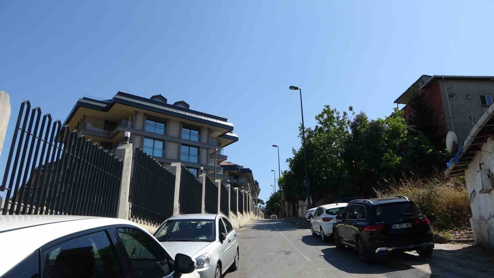 Üsküdar’da mahalleliden belediyeye tepki: "Sorunlar çözülmüyor, talepler göz ardı ediliyor"