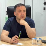 Vali Sözer, gelişmeleri Yangın Yönetim Aracı’nda takip ediyor