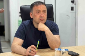 Vali Sözer, gelişmeleri Yangın Yönetim Aracı’nda takip ediyor