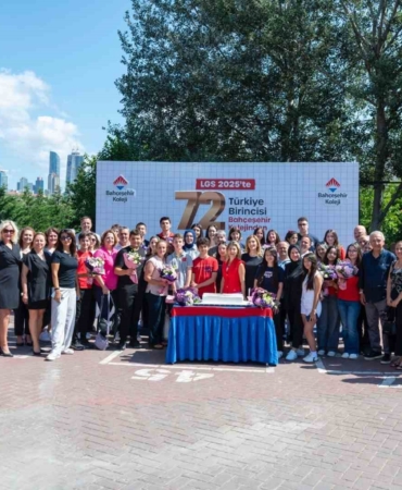 LGS 2025’te Bahçeşehir Koleji’nden 72 Türkiye birincisi çıktı