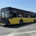 Arnavutköy’de İETT otobüsü ile otomobil kafa kafaya çarpıştı: 1 ölü