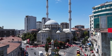 Cumhurbaşkanı Erdoğan’ın bayrak çağrısı Bağcılar’da karşılık buldu