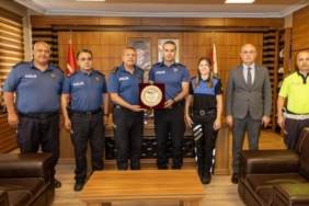 Bilecik İl Emniyet Müdürü Yılmaz’dan teşekkür plaketi
