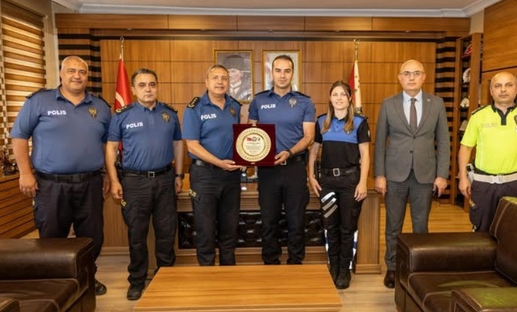 Bilecik İl Emniyet Müdürü Yılmaz’dan teşekkür plaketi