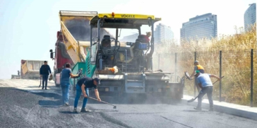 Esenyurt’un yolları yenileniyor