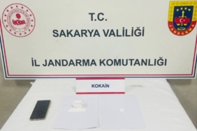 Sakarya’da uyuşturucu operasyonu: 3 gözaltı