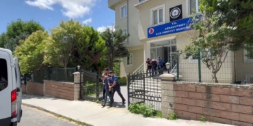 Arnavutköy’de iş yeri sahibine silahlı saldırı düzenleyen zanlılar yakalandı