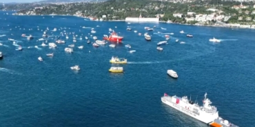 Boğaz’dan 15 Temmuz geçişi: 253 şehidin anısına 253 tekne kortejde yer alıyor