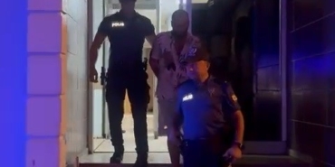 Bursa’da 34 yıl cezası bulunan şahıs ruhsatsız silahla yakalandı