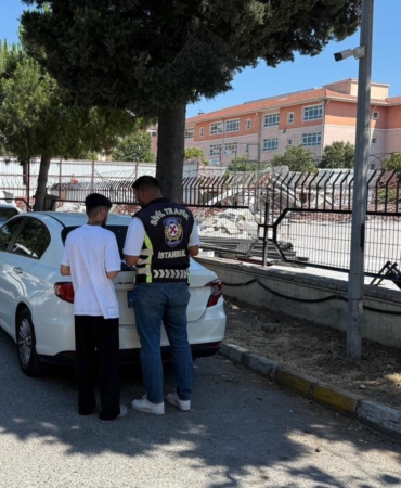 Bahçelievler’de motosikleti ile akrobatik hareketler yapan sürücüye ceza