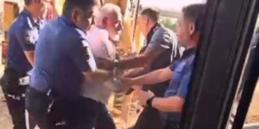 Bursa’da kafeterya yıkımında ortalık karıştı. Bir polis yaralı