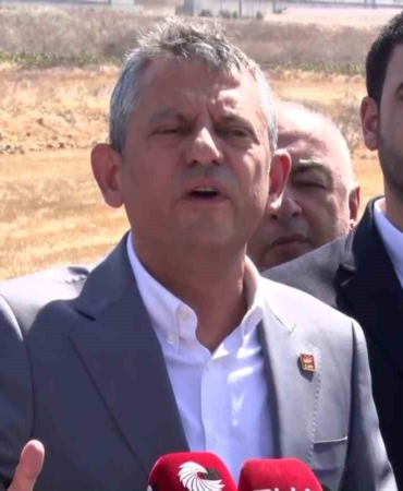 CHP Genel Başkanı Özel, "Ya içeri tıkıl ya AK Parti’ye katıl formülü ile Özlem Çerçioğlu yarın AK Parti’yi aydınlatacakmış"