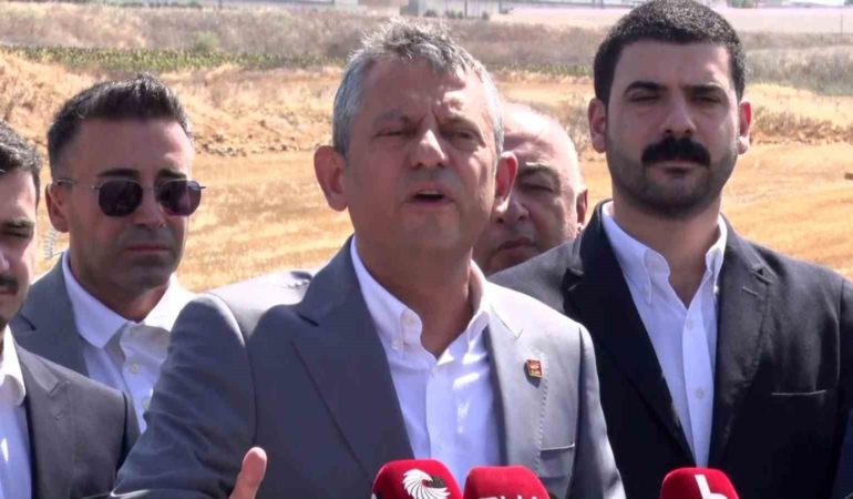 CHP Genel Başkanı Özel, "Ya içeri tıkıl ya AK Parti’ye katıl formülü ile Özlem Çerçioğlu yarın AK Parti’yi aydınlatacakmış"