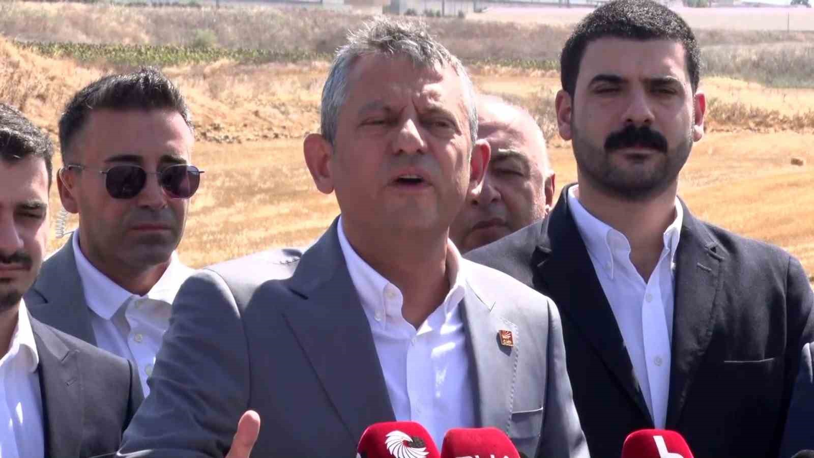 CHP Genel Başkanı Özel, "Ya içeri tıkıl ya AK Parti’ye katıl formülü ile Özlem Çerçioğlu yarın AK Parti’yi aydınlatacakmış"