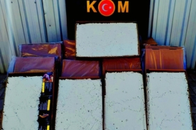 Gönen’de kaçak makaron operasyonu