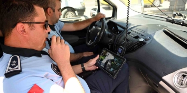 Yalova’da atık konteynerinin yanına çöp atan işletmeye para cezası