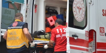 Bilecik’te hafif ticari araç ile otomobil çarpıştı, 2 yaralı