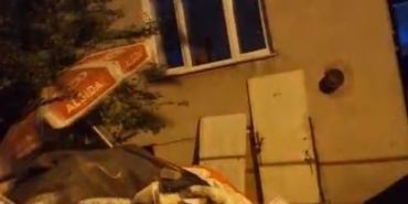 Esenyurt’ta komşular arasındaki kavga sokağa taştı: Hakaretler havada uçuştu