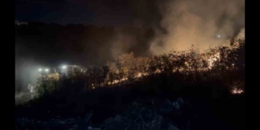 Balıkesir’de alevler geceyi aydınlattı