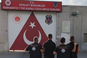 Edremit’te göçmen kaçakçılığı operasyonu: 2 tutuklama