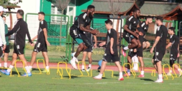 Kocaelispor, Kayserispor maçı öncesi taraftara açık antrenman