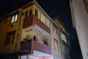 Büyükçekmece’de duvarlarından sesler gelen 2 bina boşaltıldı