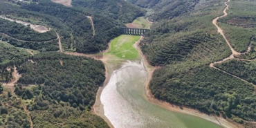İstanbul barajlarında doluluk oranı yüzde 50’nin altına düştü, su miktarı azalan Alibey Barajı havadan görüntülendi