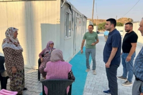 Osmaneli Kaymakamı Abdüssamed Kılıç yangından etkilenen vatandaşlarla buluştu