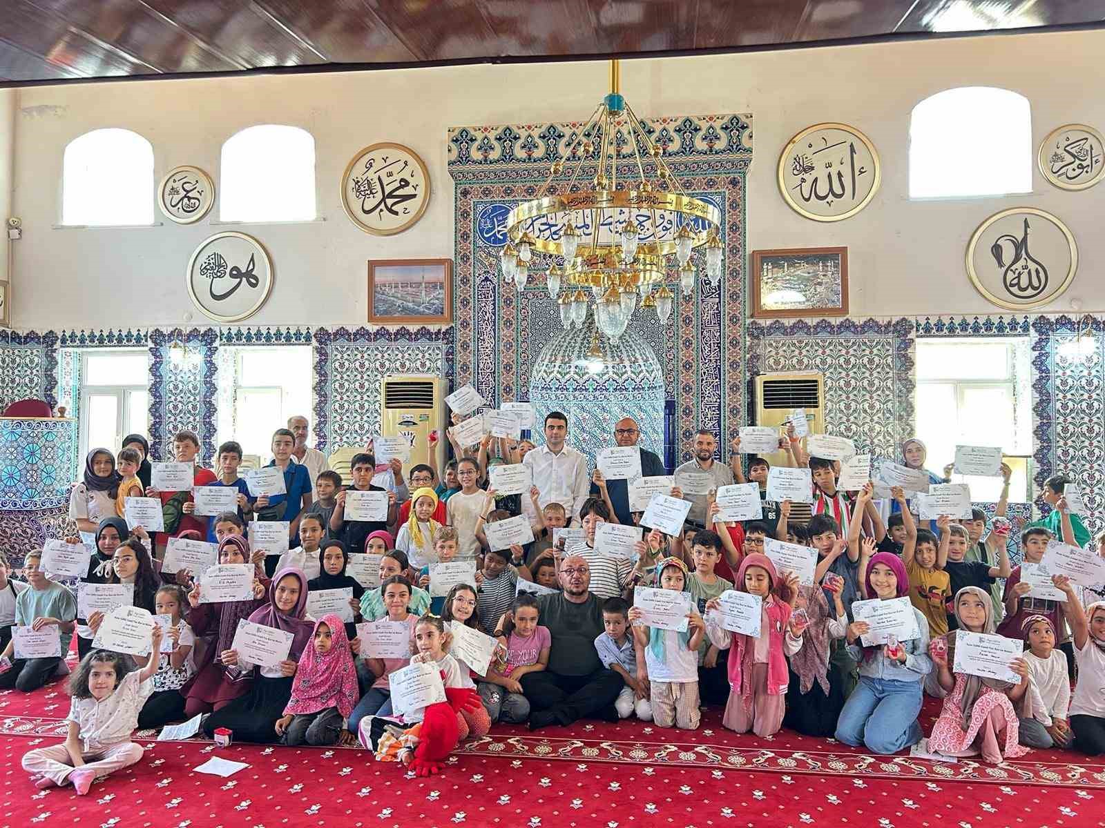 Osmaneli’nde yaz Kur’an kurslarına kaymakam desteği