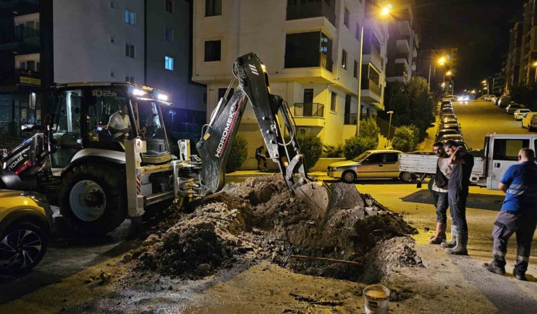 Edirne’de su arızası çalışmasında doğalgaz hattı patladı: Facianın eşiğinden dönüldü