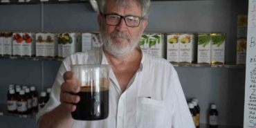 Gül atıkları ekonomiye kazandırıldı