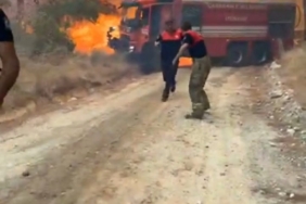 Çanakkale’deki orman yangınında bir itfaiye aracı yandı, itfaiye erleri canını zor kurtardı