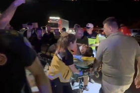 Bursa’da kamyon şarampole yuvarlandı, sürücü araçtan fırladı