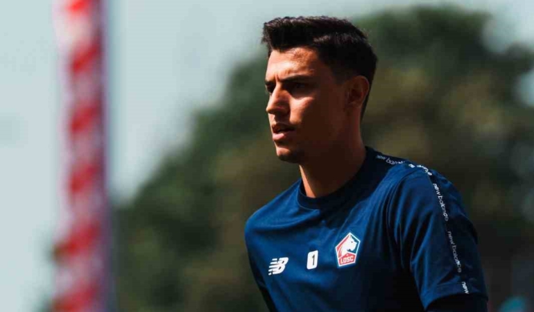 Berke Özer, Lille formasıyla ilk maçına çıktı