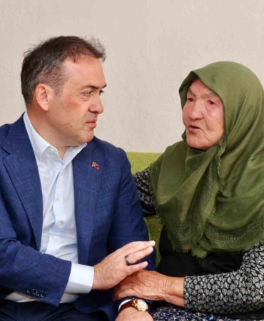 Vali Sözer, şehit ailesi ile buluştu