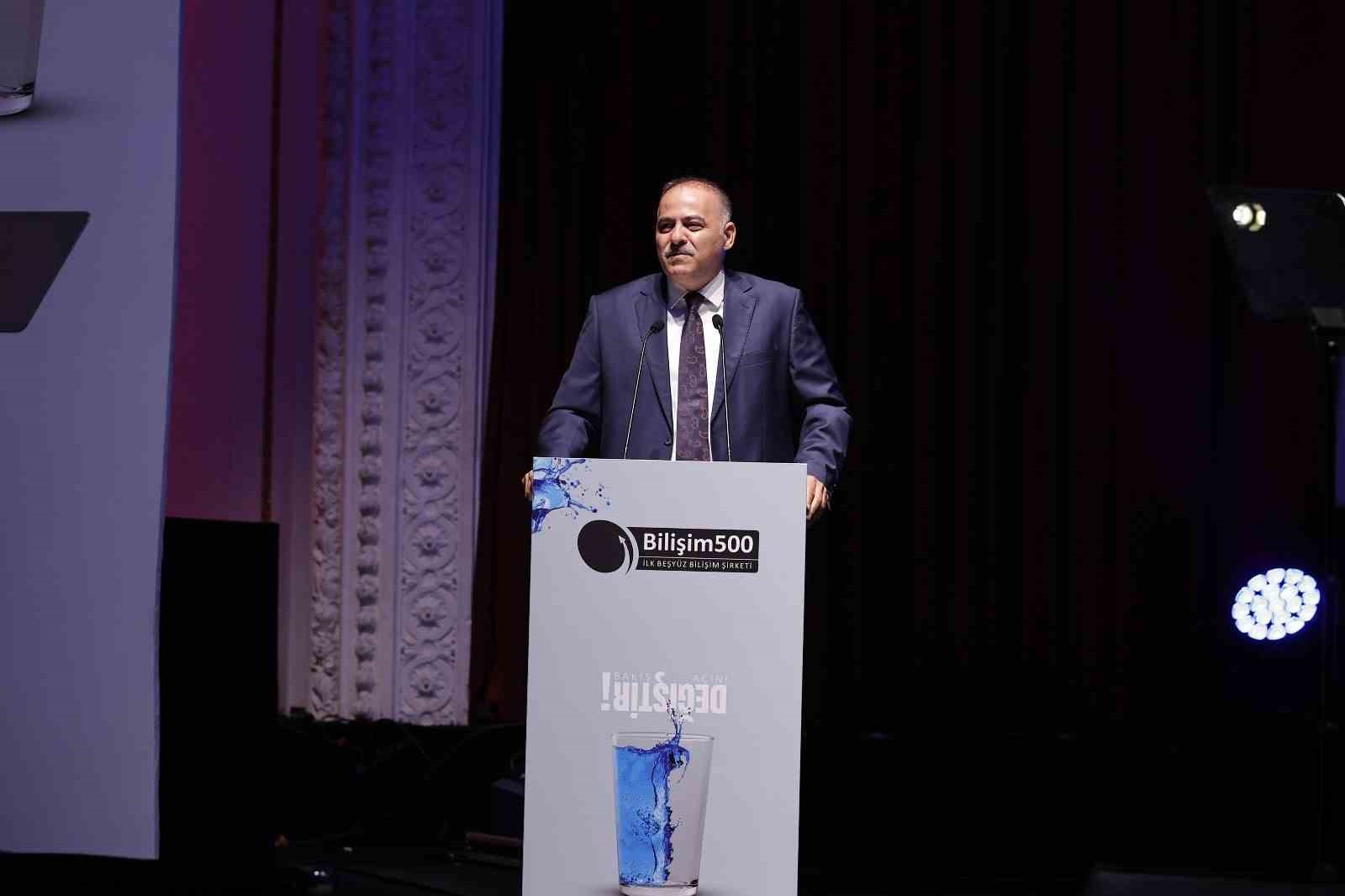 Bakan Yardımcısı Sayan, "Alnım ak, başım dik, kimseye veremeyeceğim hesap, ispat edemeyeceğimiz bir şey yok"