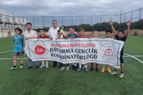 Bandırma’da yaz Kur’an kursları futbol turnuvası tamamlandı